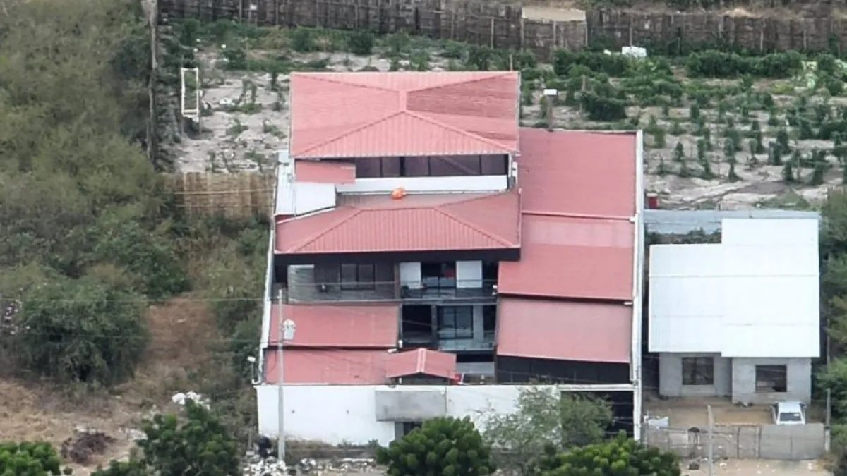 La casa de Monterrey, vista desde el aire