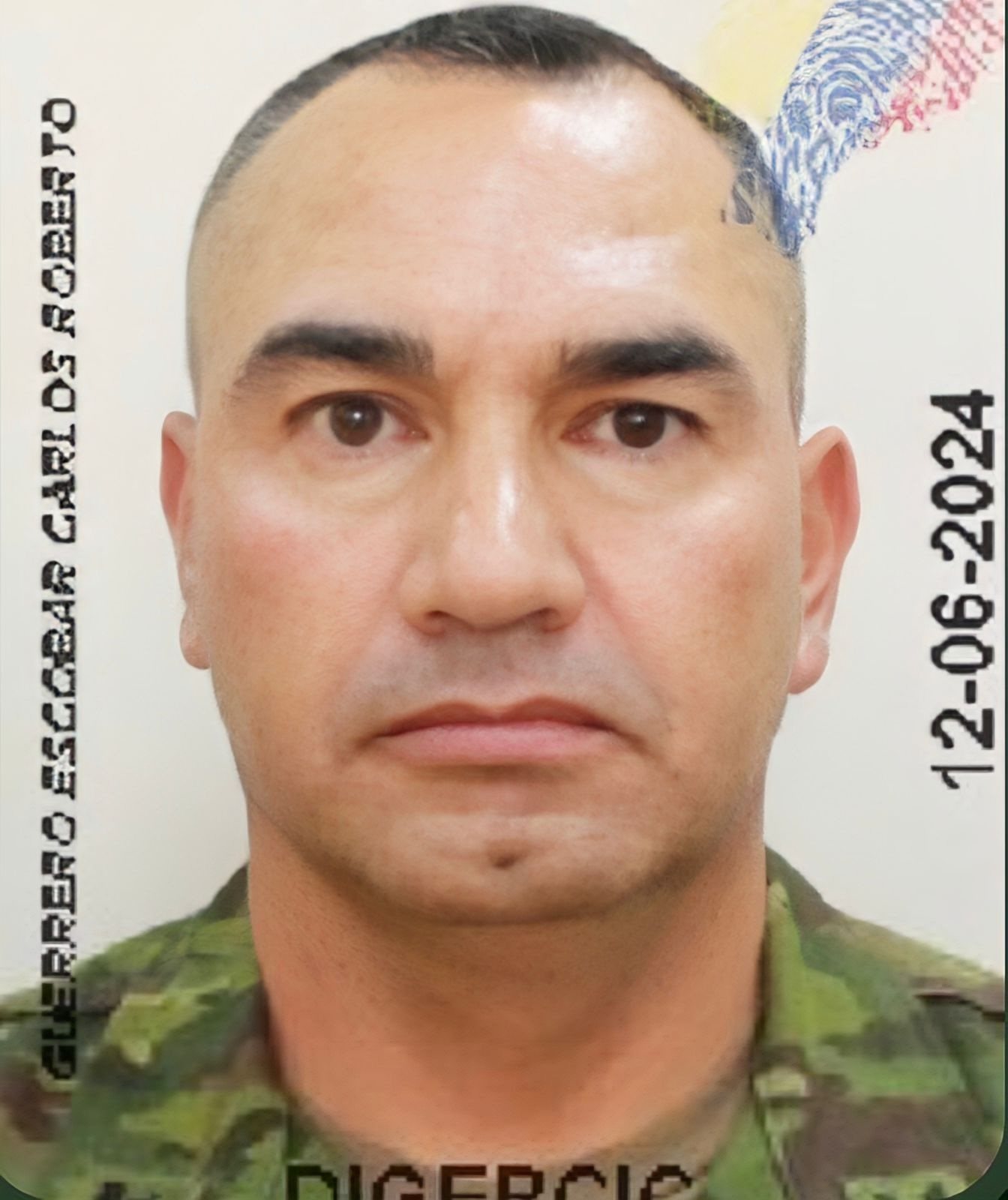 El rector del colegio, en su ficha militar
