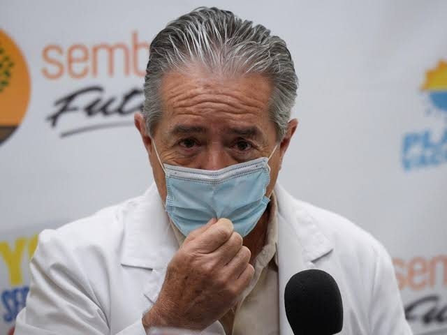 Juan Carlos Zevallos, ministro de Salud durante la vacunación